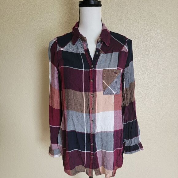 Maunces shirt  - Picture 2 of 8